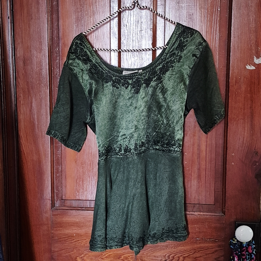 Braja Exclusives Green Whimsigoth Top Free Size Floral Embroidery Peasant Shirt